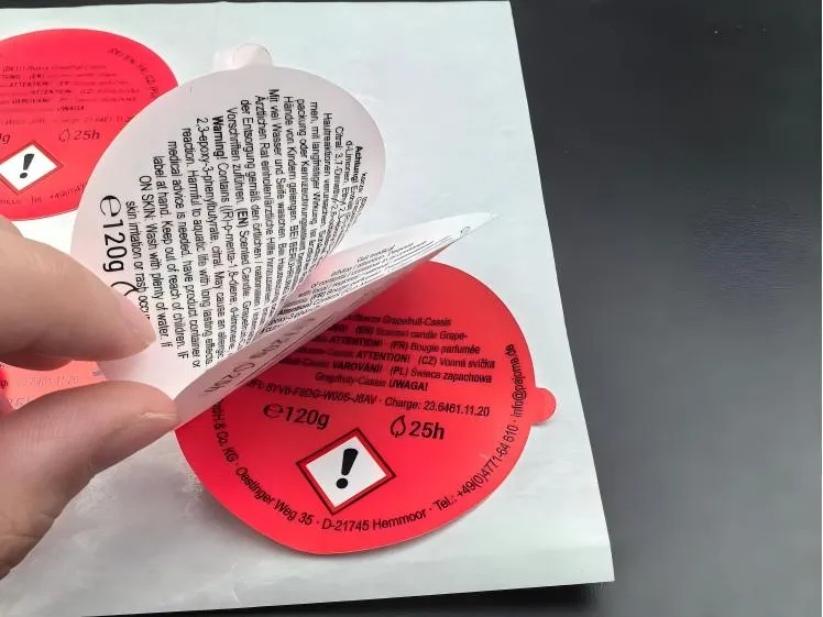 Polski Klient zamawia pakowanie i wysyłkę etykiet wielowarstwowych