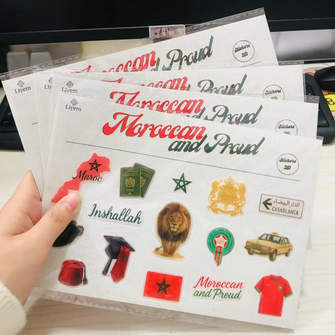 Kopułkowe naklejki z żywicy epoksydowej